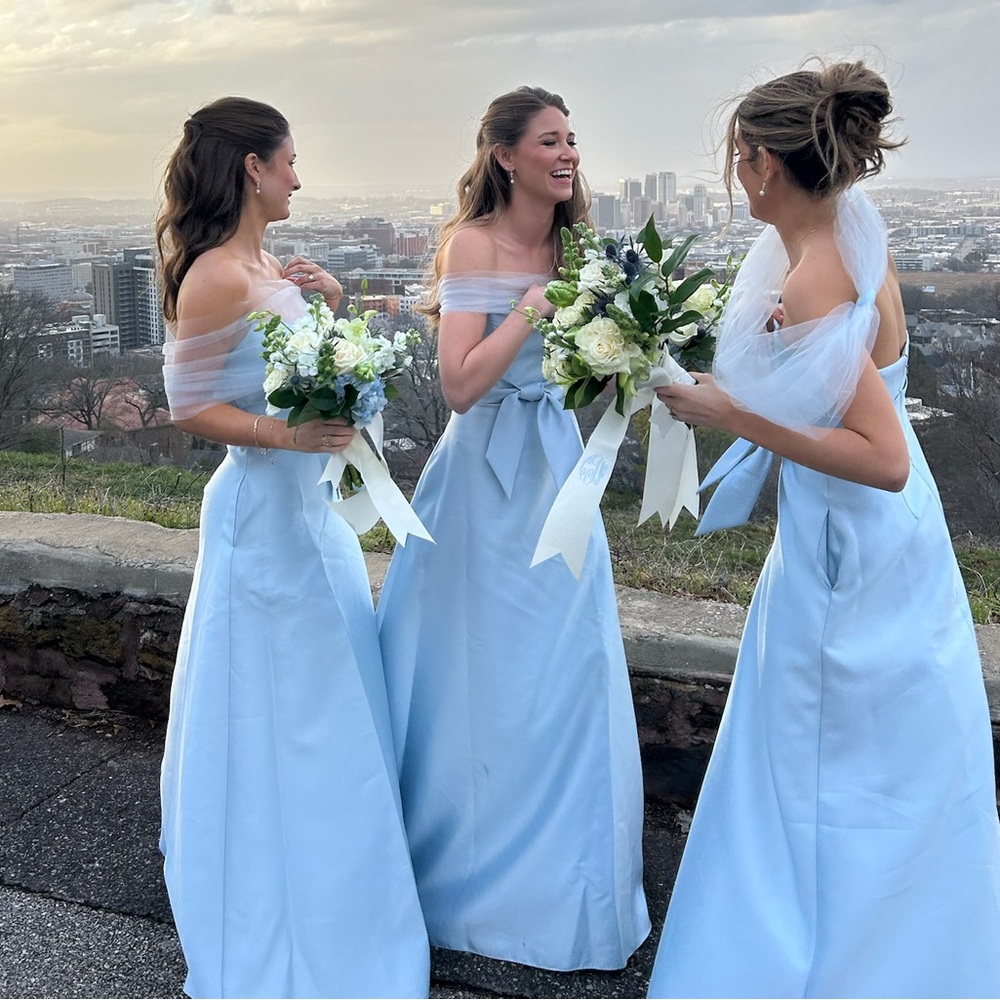 ALFRED SUNG -  BASQUE-NECK STRAPLESS SATIN MINI SASH Bridesmaid Color “Mist”